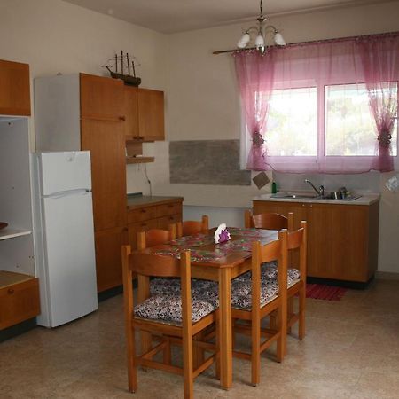 Kiki Stegna Apartment Archangelos  Bagian luar foto