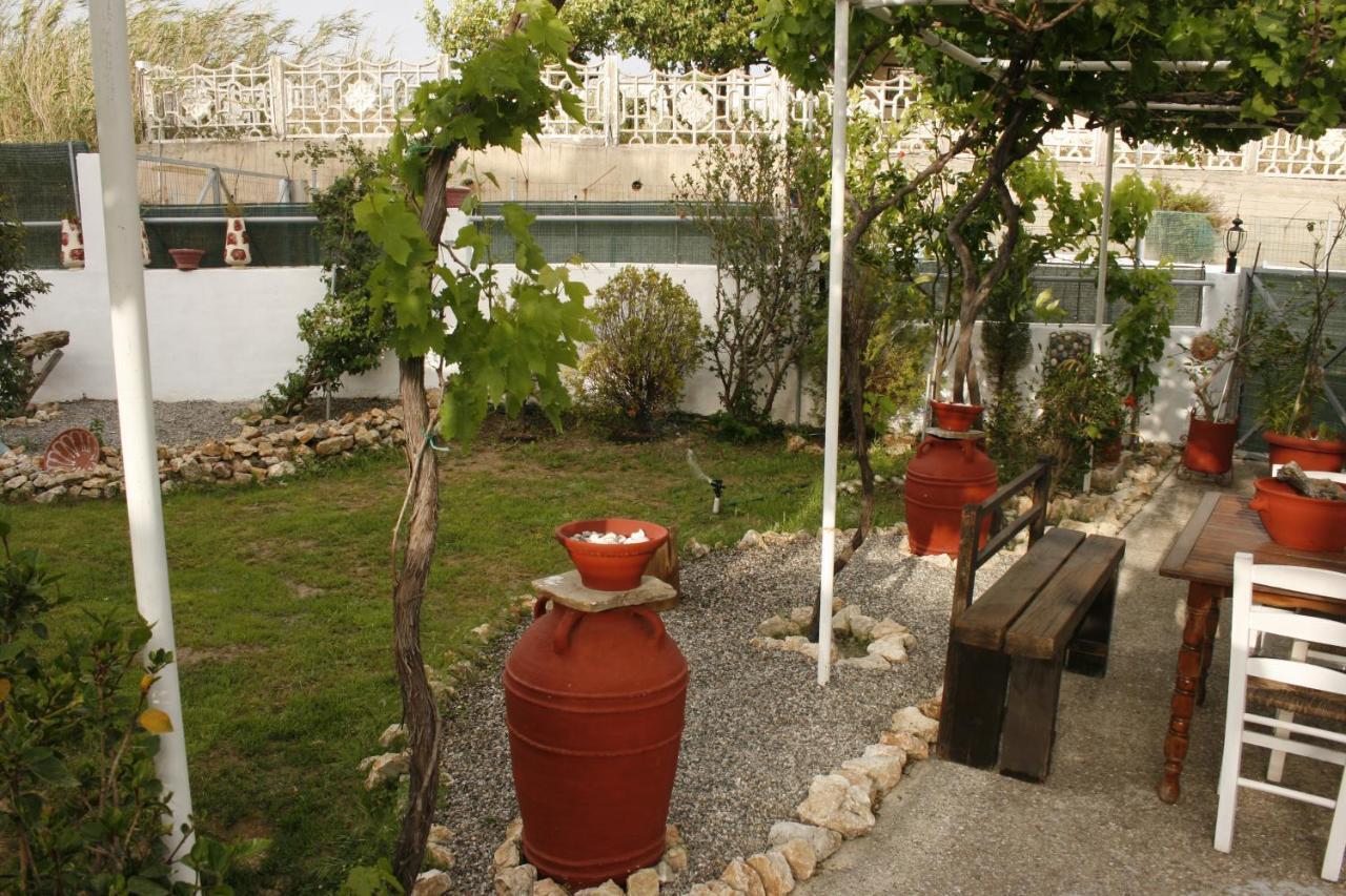 Kiki Stegna Apartment Archangelos  Bagian luar foto