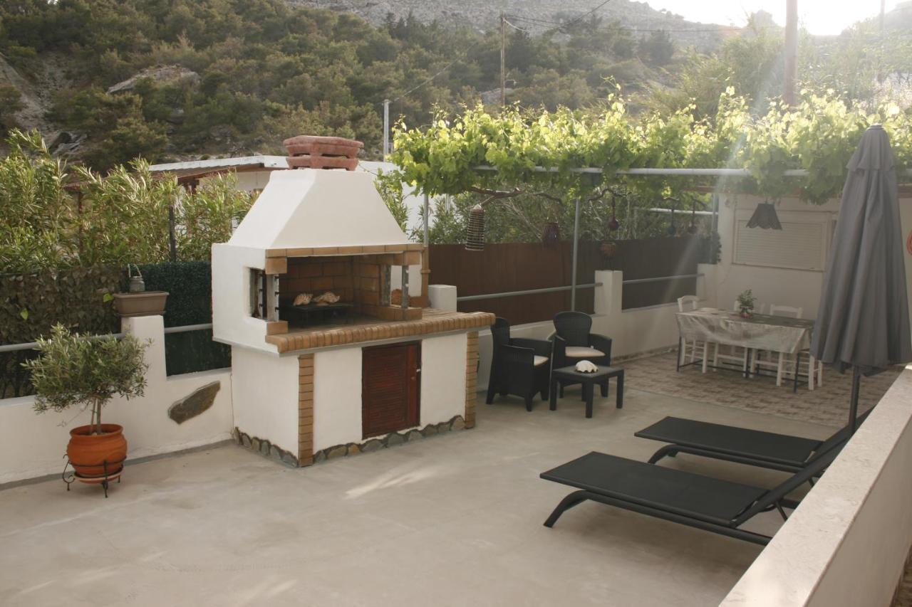 Kiki Stegna Apartment Archangelos  Bagian luar foto