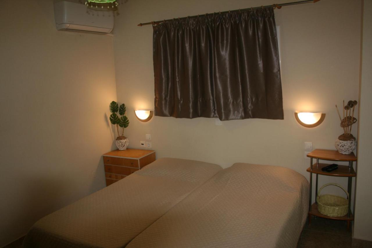 Kiki Stegna Apartment Archangelos  Bagian luar foto